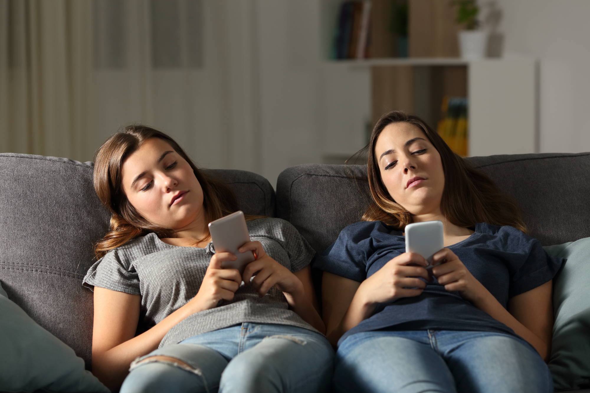 Social Media Usage And Mental Distress In Teens